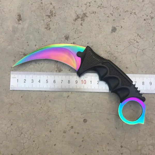 Cuchillo Karambit de juego real