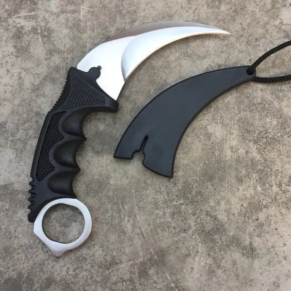 Cuchillo Karambit de juego real